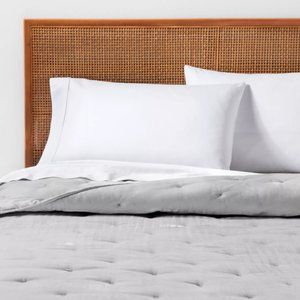 Gray Velvet Tufted Stitch Quilt Twin XL